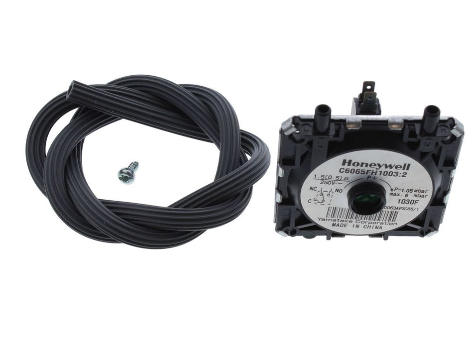 Chaffoteaux 60081725 Air Pressure Switch Kit (Honeywell)
